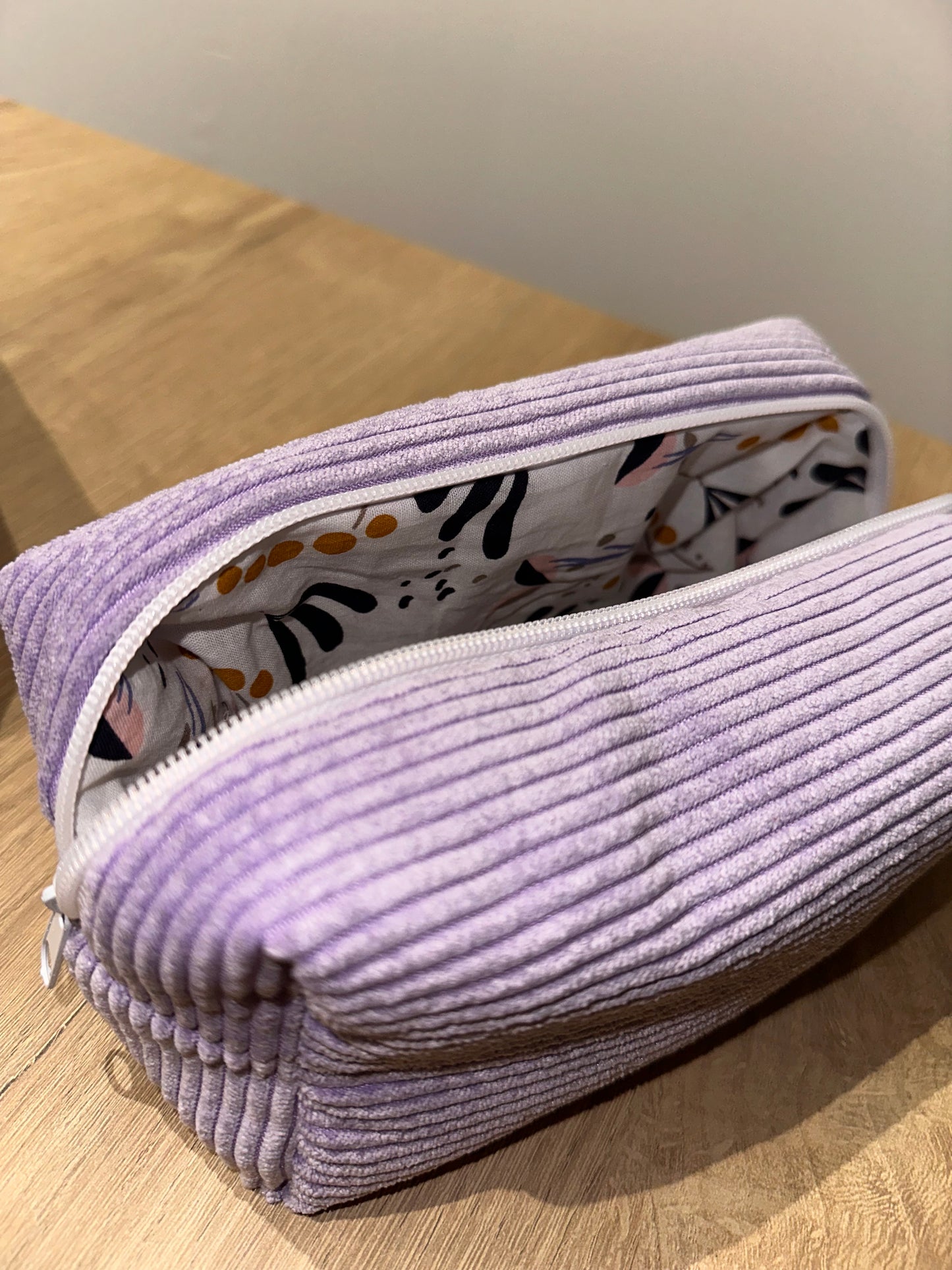 Trousse de toilette petit format violette
